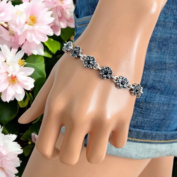 Brighton Garden Of Eden Silver Black Floral Bracelet in Collectors Tin New - Picture 1 of 8